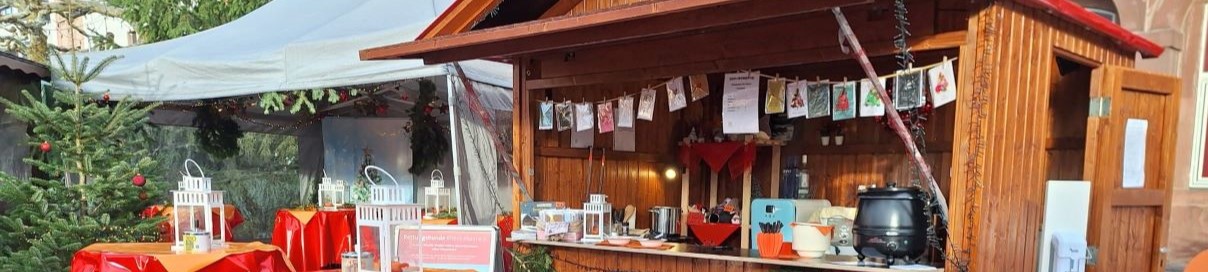 Der Stand der Initiative "Gemeinsam für Hanau" auf dem Hanauer Weihnachtsmarkt
